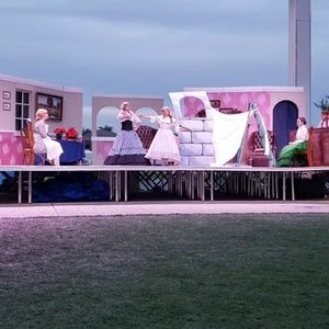 Meet your Posher, Nikki